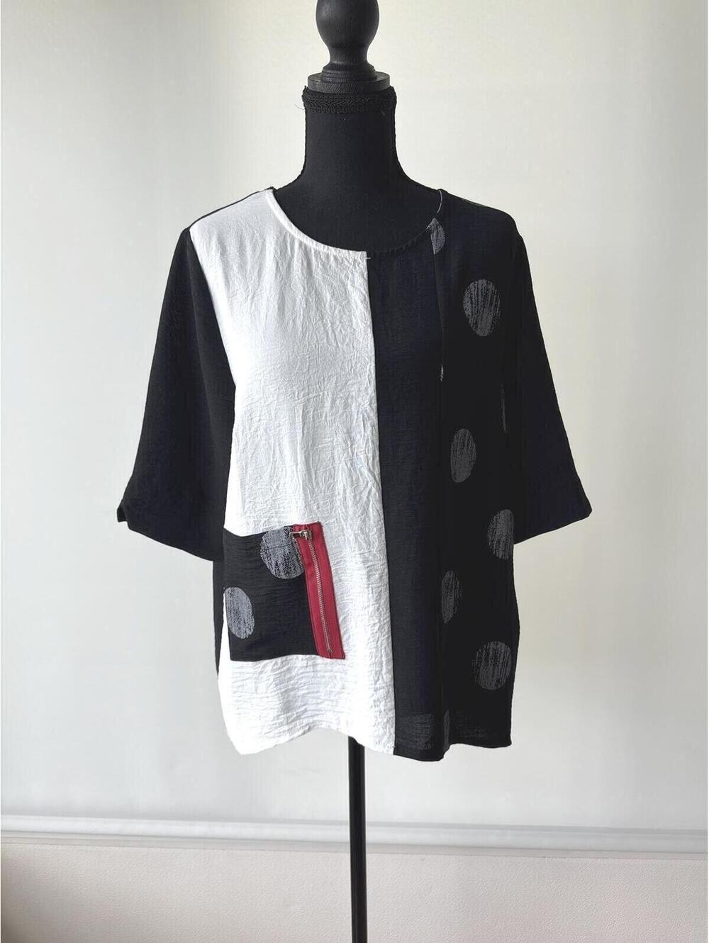 NWT Radzoli Abstract Colorblock Tunic Top M Black White Art Top